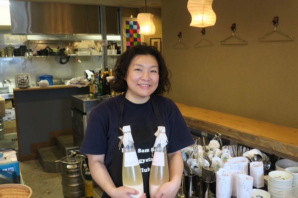 店長の竹口美穂さん。介護施設の調理部門で働きながら、将来韓国料理店の開業を志したことでSOME GET TOWNと出合う。