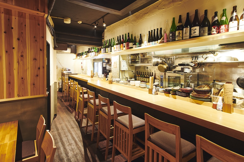 飲食店開業者インタビュー VOL.18 「日本酒バル どろん」和田雄磨さん| RESTA[レスタ]