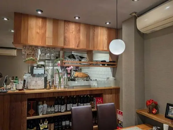 東大宮の中華料理居抜きの内装