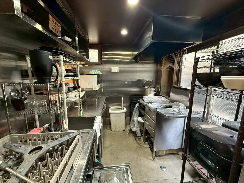 居酒屋の居抜き物件の厨房
