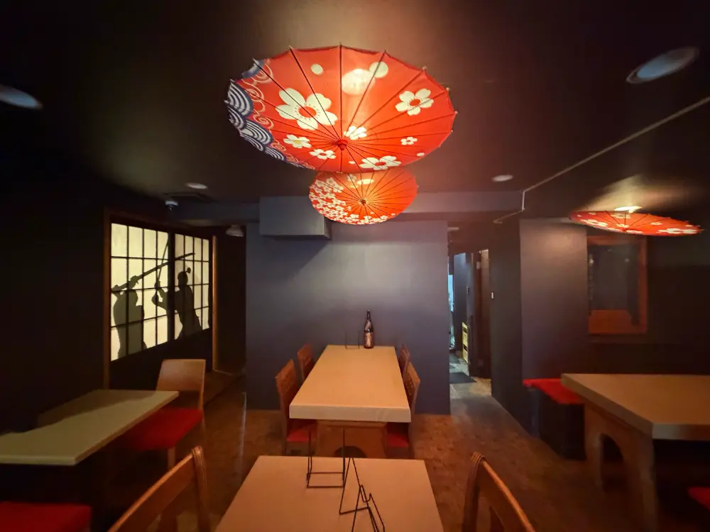 新宿御苑前の居抜き店舗の内装