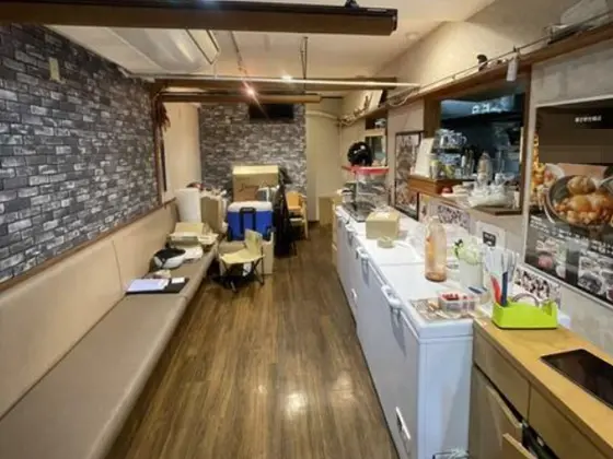 居酒屋の居抜き物件の内装