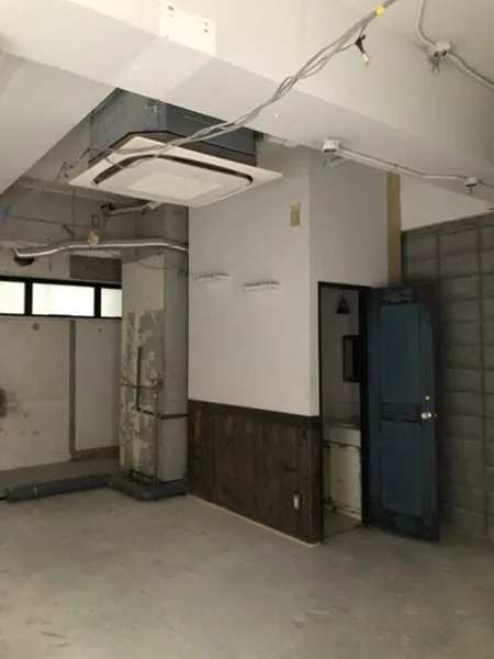 貸店舗(スケルトン)の内装