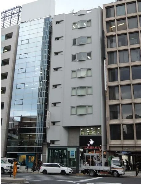 貸店舗(スケルトン)の外観