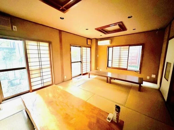 糀谷の居抜き店舗の内装