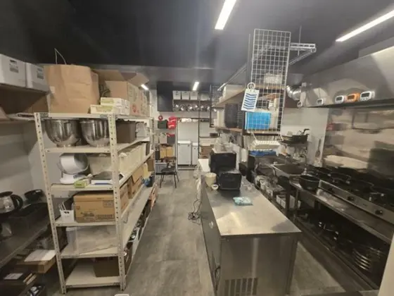 桜台の韓国料理居抜きの厨房
