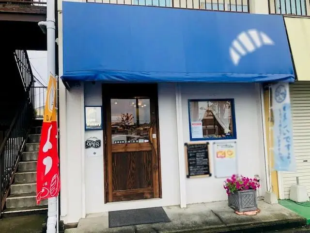 竹ノ塚のパン屋居抜きの外観