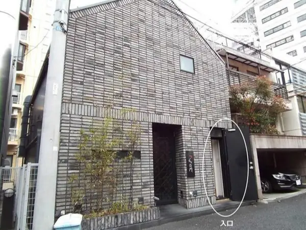 六本木の居抜き店舗の外観
