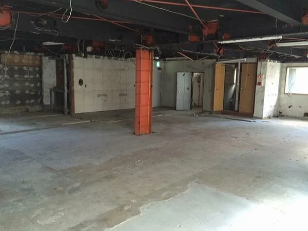 平塚のスケルトン物件の内装