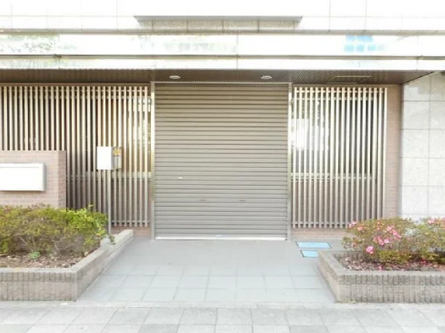 北野のカフェ・喫茶店居抜きのエントランス