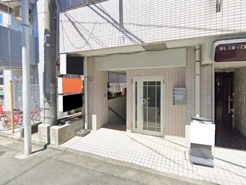 スナック・パブの居抜き物件のエントランス