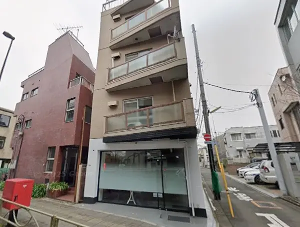 桜新町のスケルトン店舗物件の外観