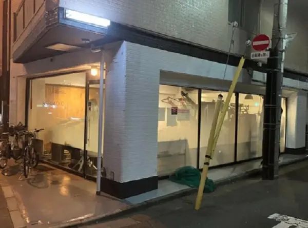 桜新町のスケルトン店舗物件の外観