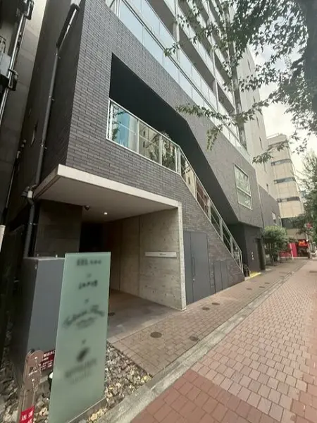 馬車道の居抜き店舗の外観