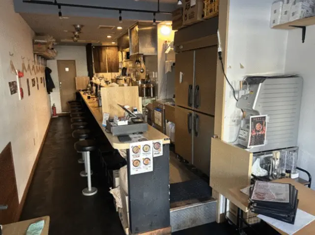 大崎広小路の中華料理居抜きの内装