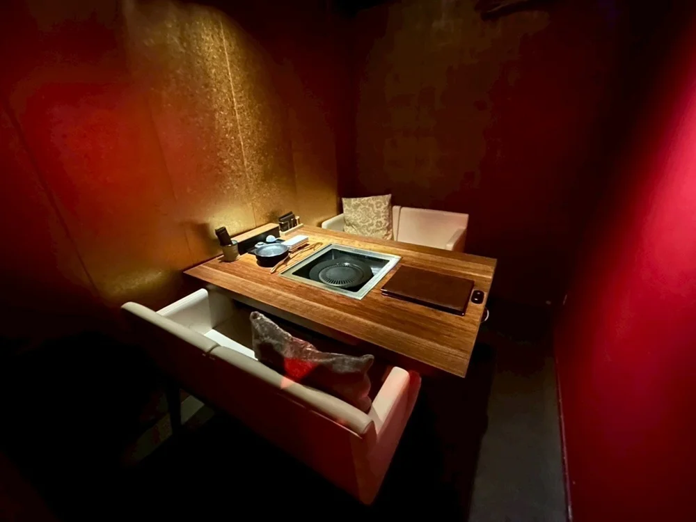六本木の焼肉屋居抜きの内装
