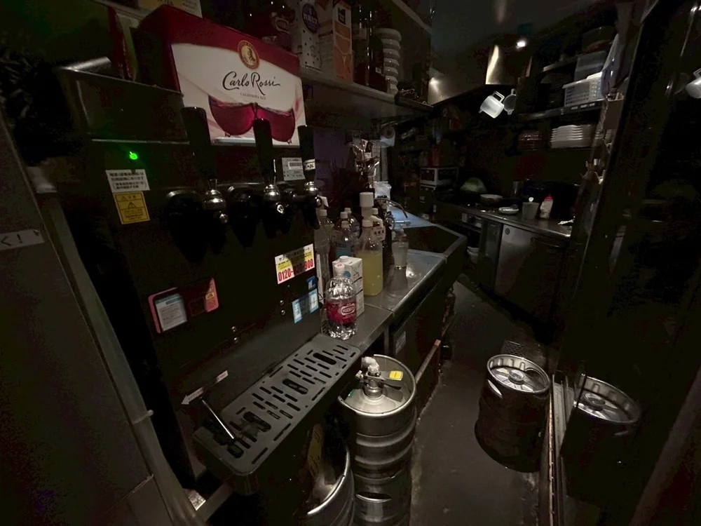 六本木の焼肉屋居抜きの厨房
