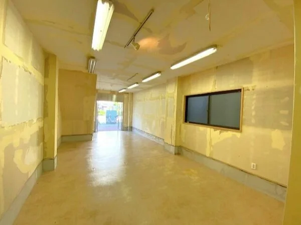 貸店舗(事務所仕様)の内装