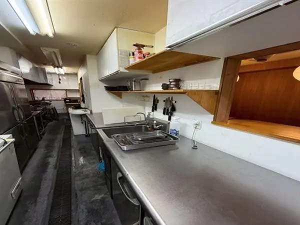 西大島の居抜き店舗の厨房