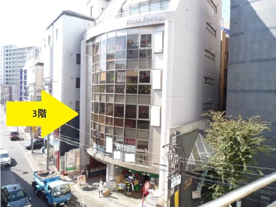 貸店舗(スケルトン)の外観