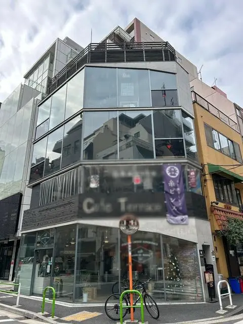 麻布十番の居抜き店舗の外観