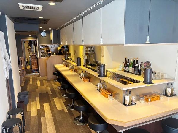 戸塚の居抜き店舗の内装