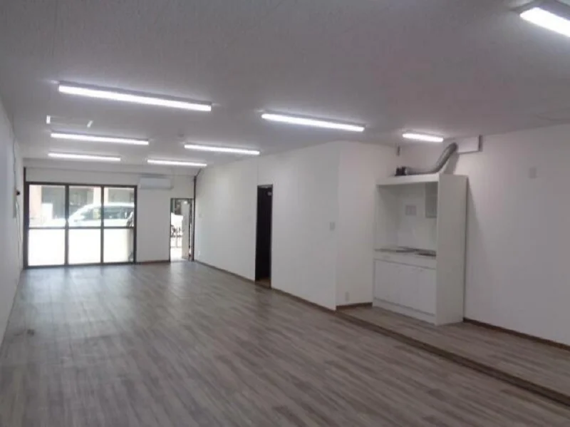 貸店舗(事務所仕様)の内装