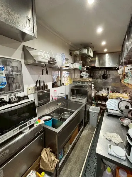 上大岡のラーメン居抜きの厨房
