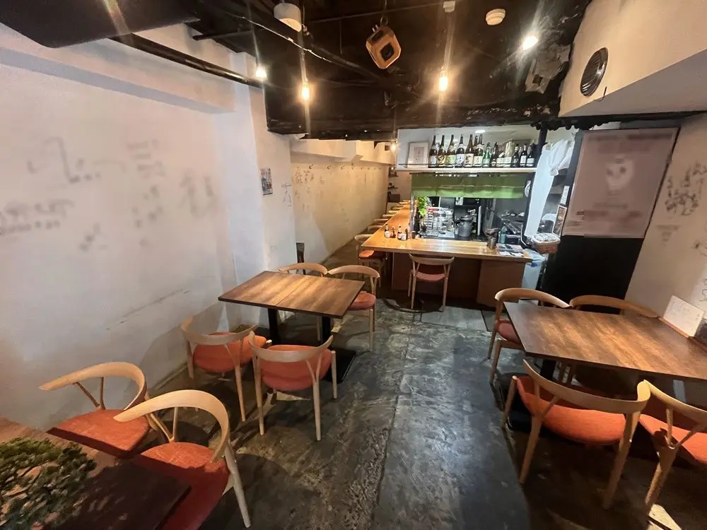 都立大学の和食居抜きの内装