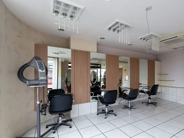 新所沢の居抜き店舗の内装