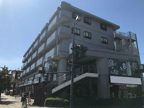 新所沢の居抜き店舗の外観