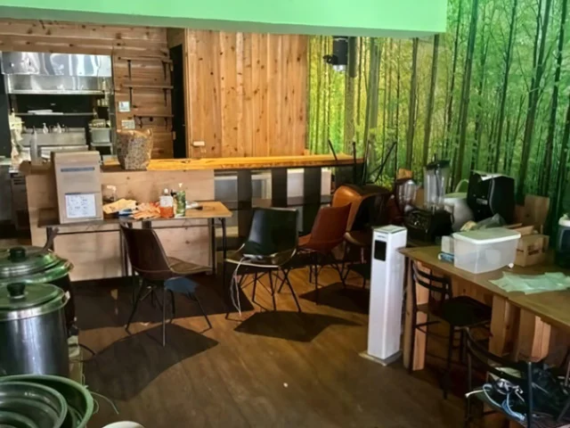 伊勢佐木長者町の定食屋居抜きの内装