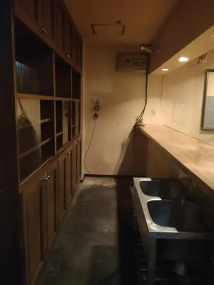 新所沢の居抜き店舗の厨房