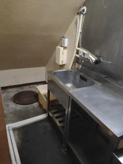 新所沢の居抜き店舗の厨房