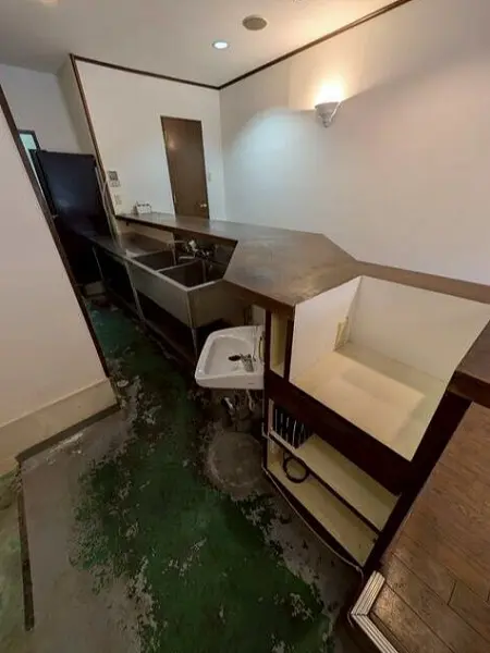 戸部のカフェ・喫茶店居抜きの厨房