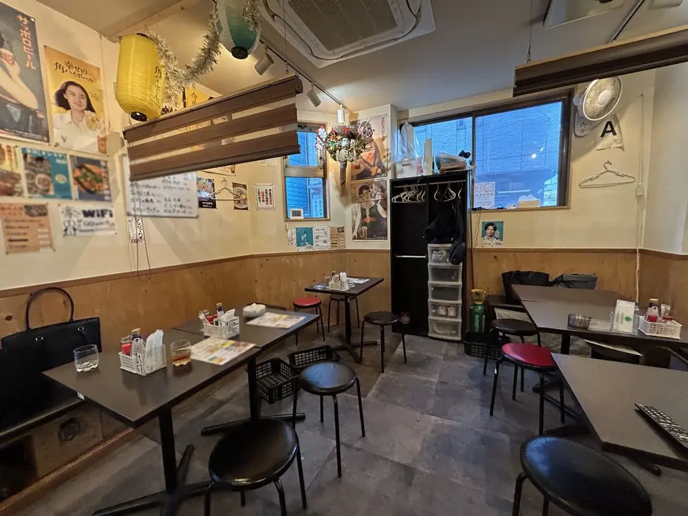 阿佐ケ谷の焼鳥・焼きとん居抜きの内装
