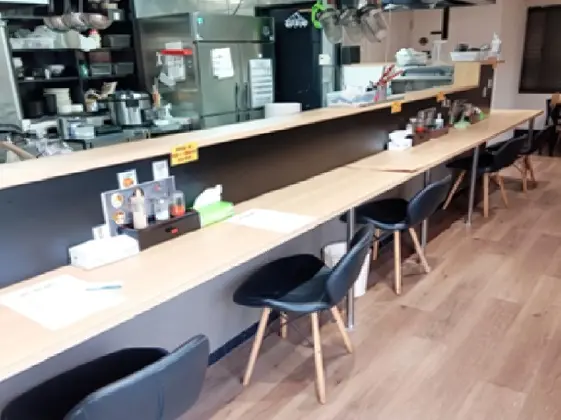 新大津の居抜き店舗の内装