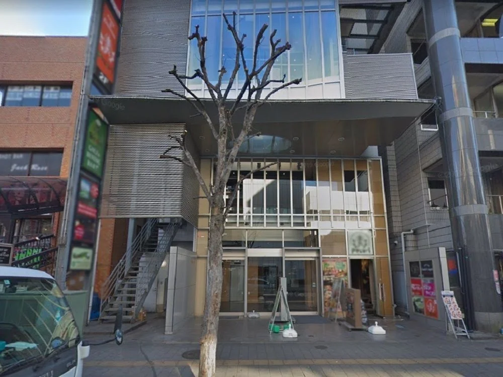 ダイニングバーの居抜き物件の外観