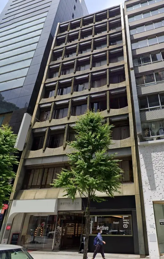 新橋のキャバクラ・クラブ居抜きの外観
