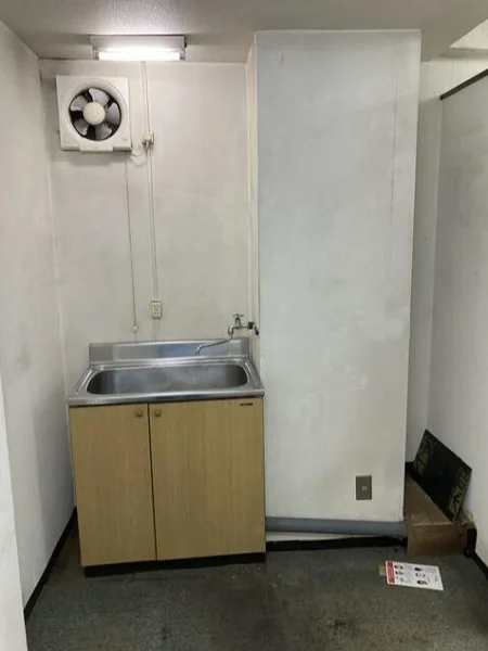 上北沢の事務所仕様物件の内装