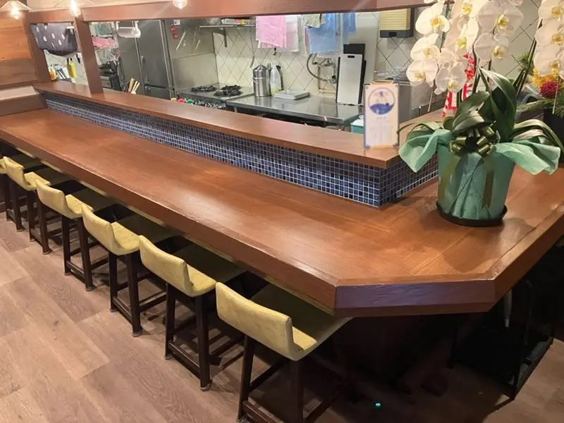 居酒屋の居抜き物件の内装