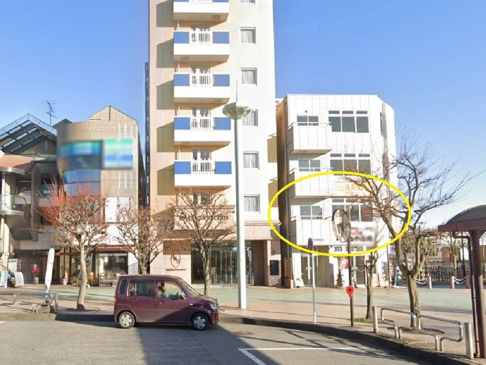 秋川の居抜き店舗の外観