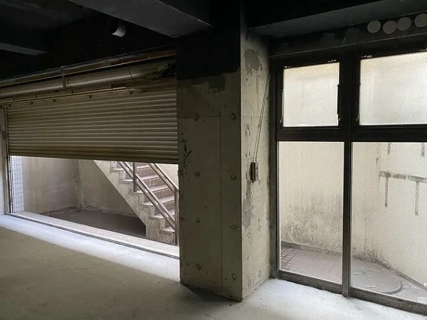 目白のスケルトン物件の内装