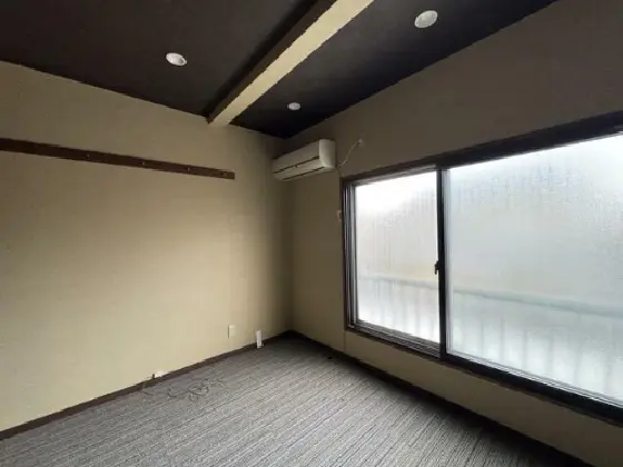 貸店舗(事務所仕様)の内装