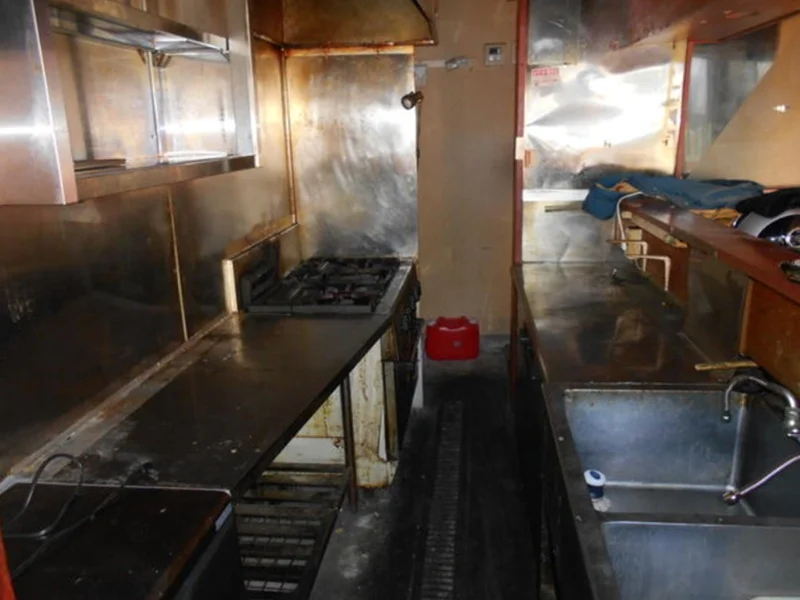 能見台の居抜き店舗の厨房