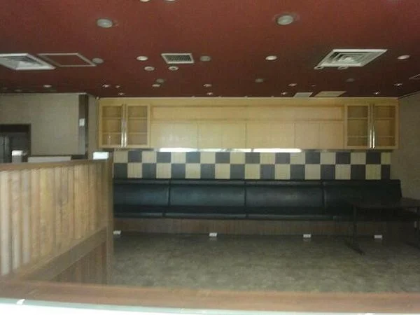 小田急多摩センターの居抜き店舗の内装