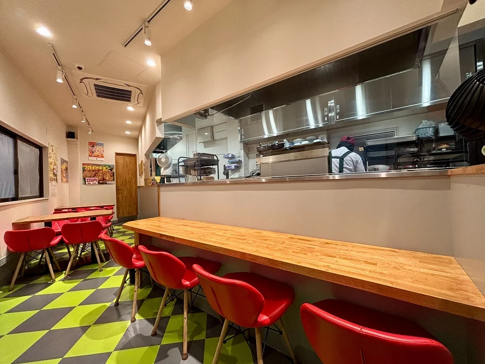 ダイニングバーの居抜き物件の内装