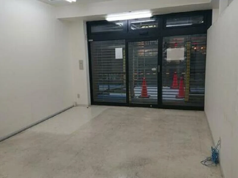 上福岡の事務所仕様店舗物件の内装