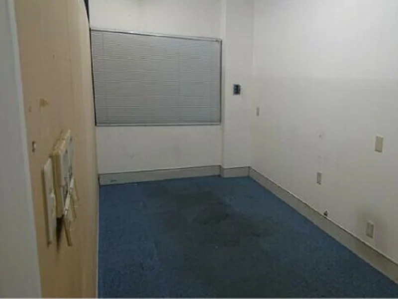 上福岡の事務所仕様店舗物件の内装