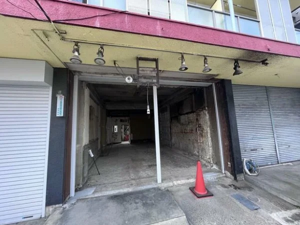 貸店舗(スケルトン)の内装